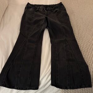 Black Wide-Leg Jeans
